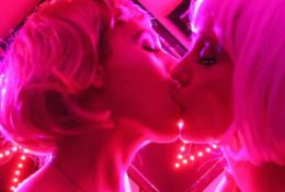 ASMR Lesbians Tongue Kissing