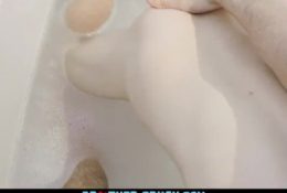 BrotherCrush – Boning My Younger Stepbrother In The Bathtub