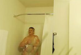 Hidden Cam Of Best Friend’s Wife In Shower