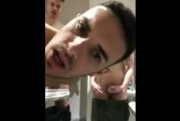 BRITISH LADS SHOWING THEIR DICKS OFF