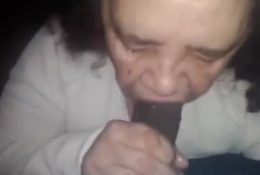 Amateur granny toothless loves black cock