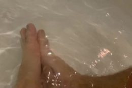 Guy show his perfect hairy feet